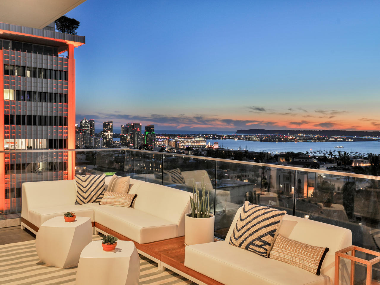 2900 Sixth Ave San Diego CA-034-39-41 West Unit 803-MLS_Size