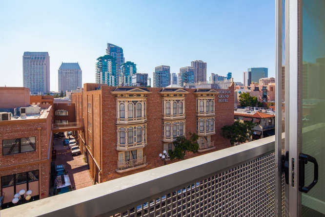 445 Island Ave San Diego CA-small-007-10-445 Island 13-666x444-72dpi