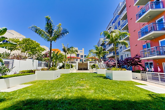 La Vita San Diego