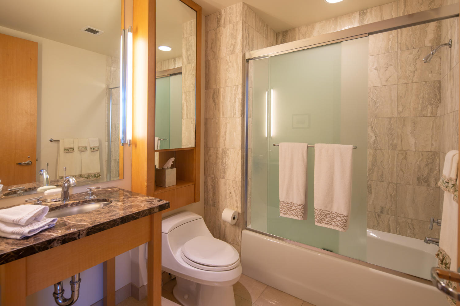165 Sixth Ave San Diego CA-large-032-030-Metropolitan23-1500x1000-72dpi
