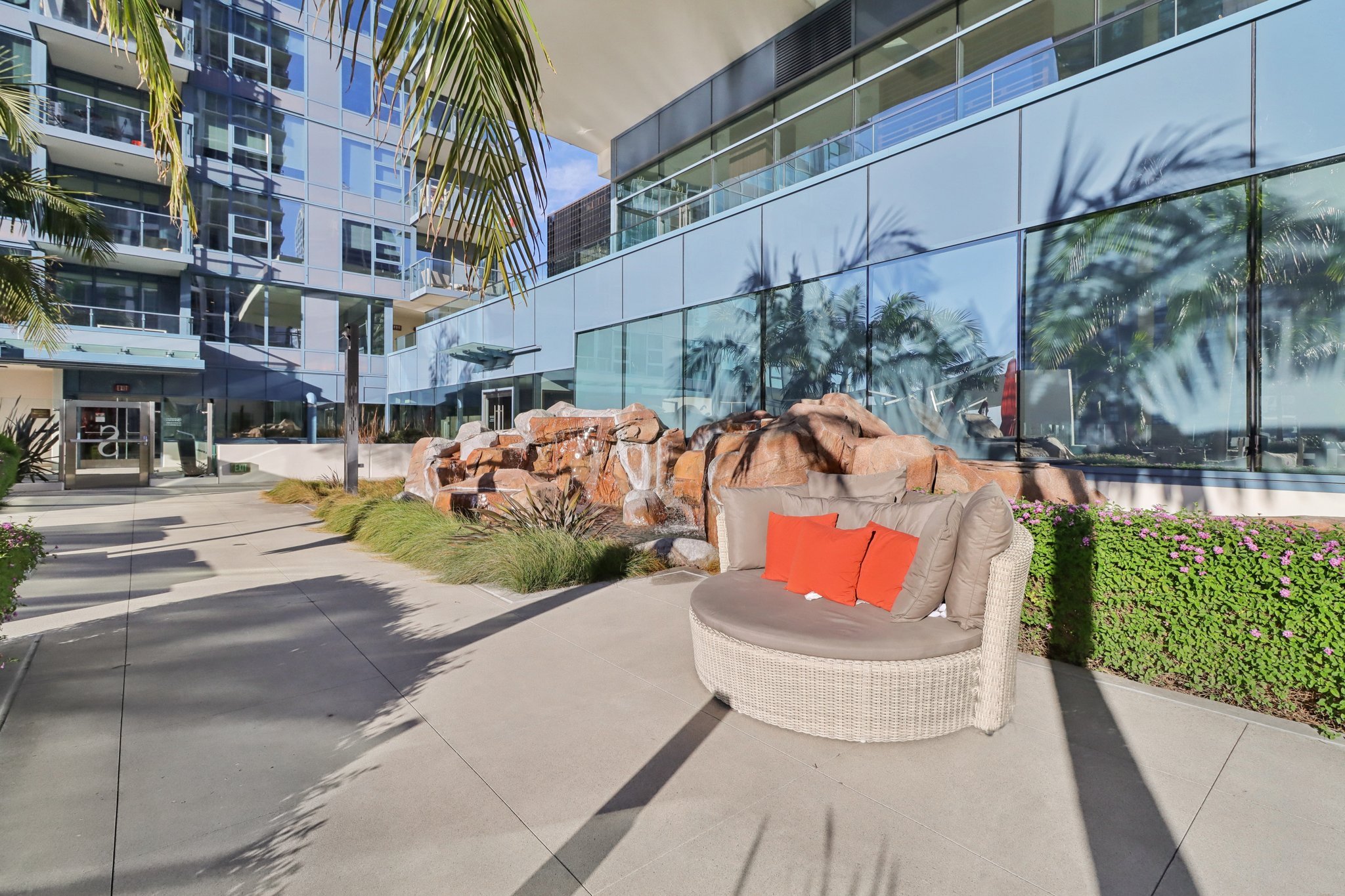 14-web-or-mls-Kettner-Blvd-701-914